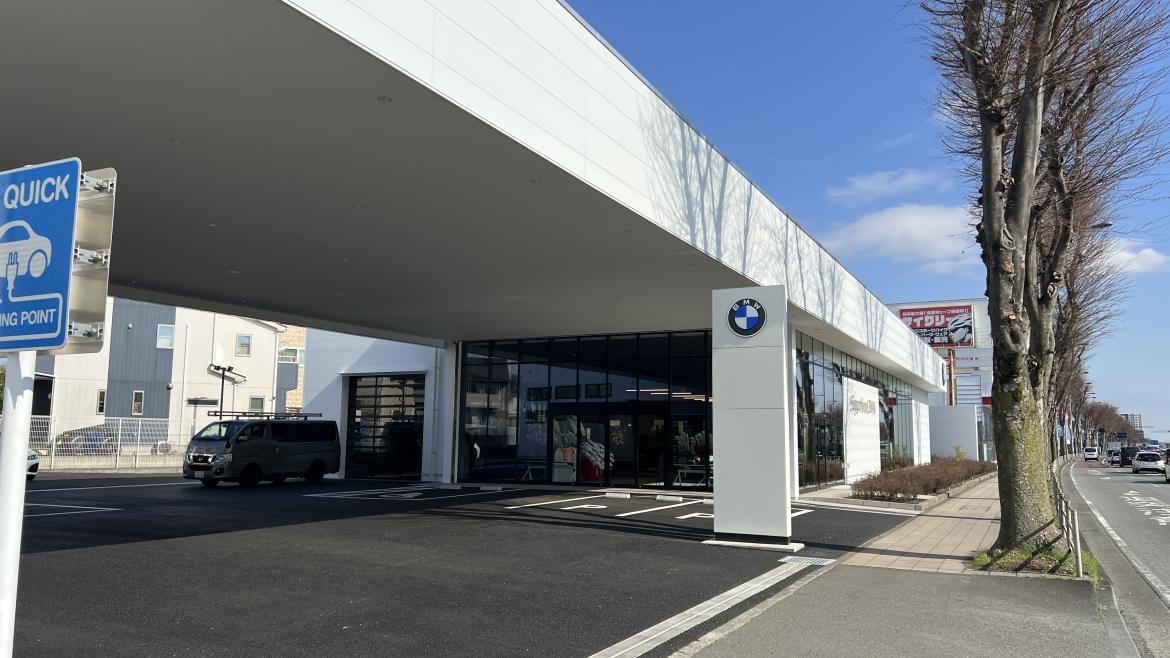 相模大野支店　新車ショールーム